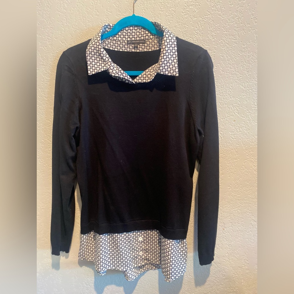 Adrianna Papell  sleeve tunic sweater, sz medium, new condition.